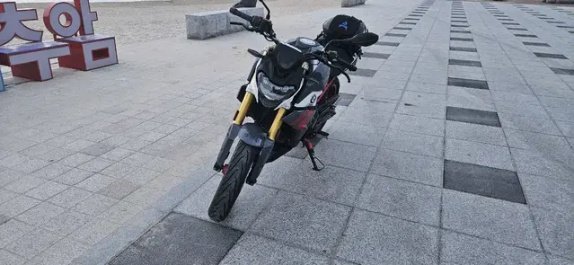 21년식 오토바이 BMW310R 바이크 팝니다.