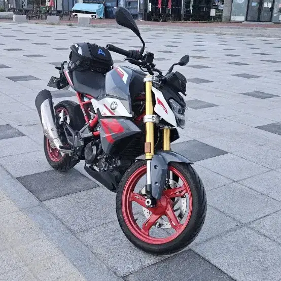 21년식 오토바이 BMW310R 바이크 팝니다.