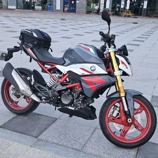 21년식 오토바이 BMW310R 바이크 팝니다.