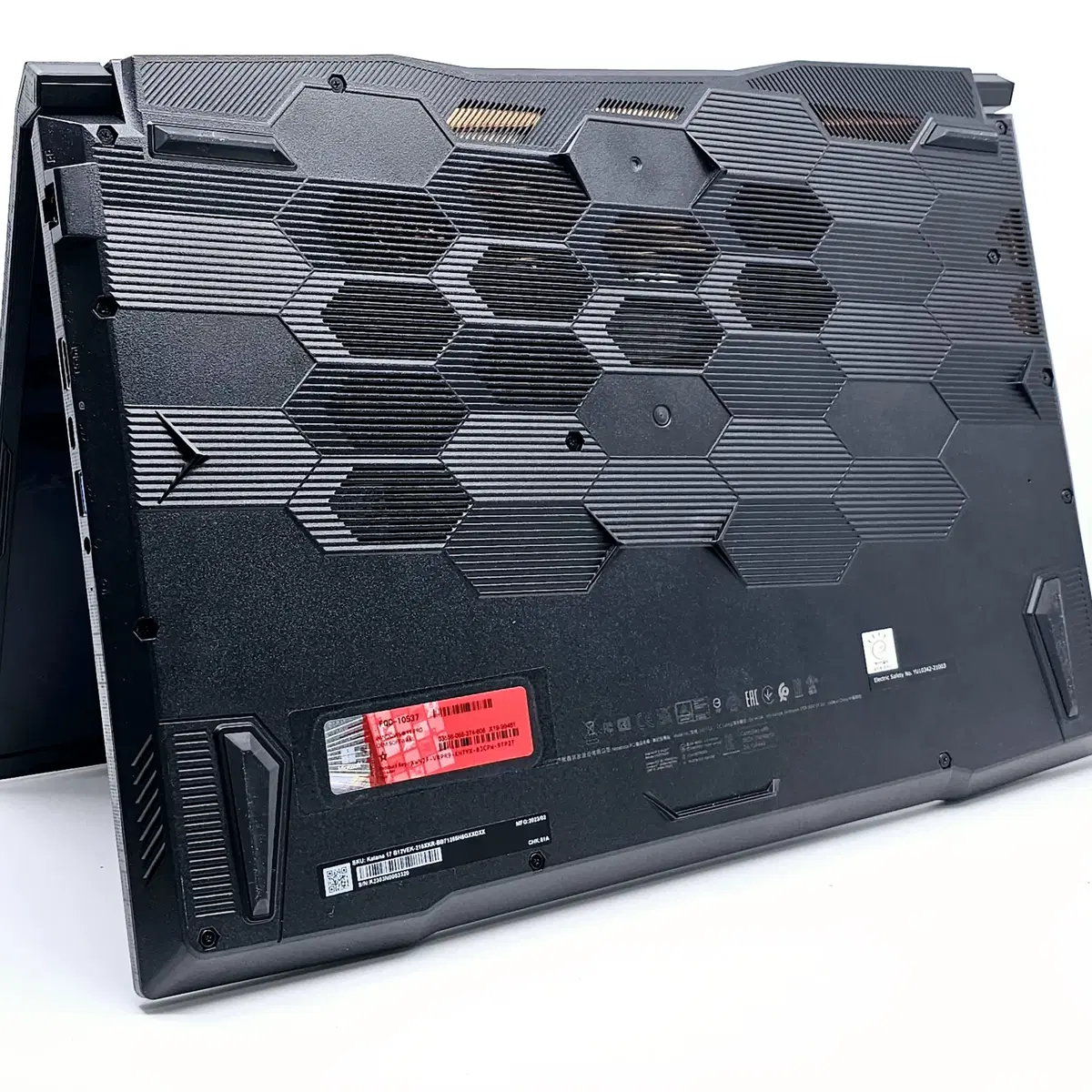 MSI GF76 B12VEK 17인치 게이밍노트북 I7 4050