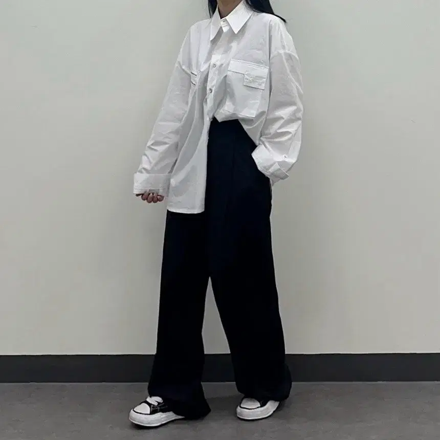 Space-Like Two-Tuck Wide Slacks 2color