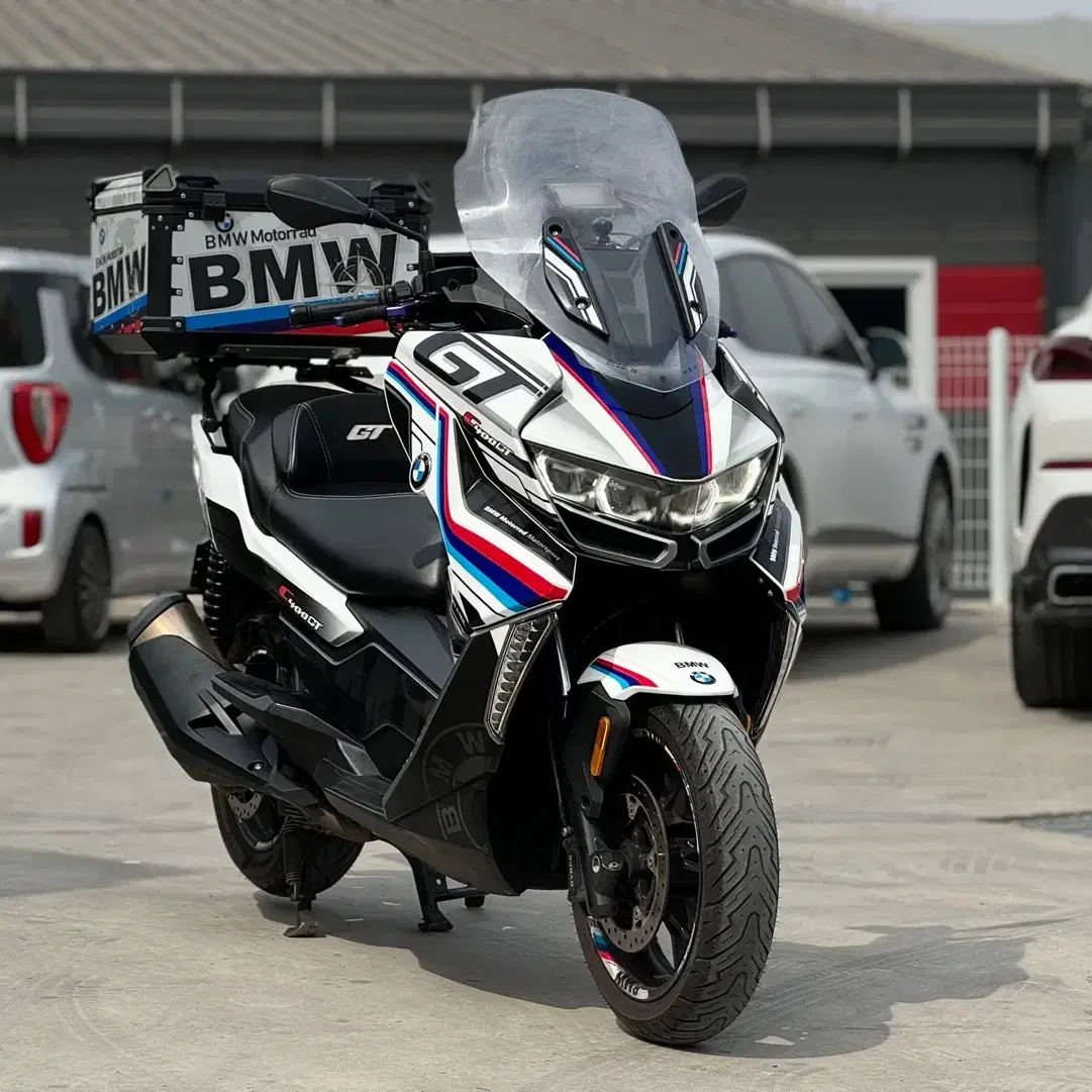 BMW C400GT 풀데칼 블랙박스 튜닝차량 좋은금액에 판매 합니다