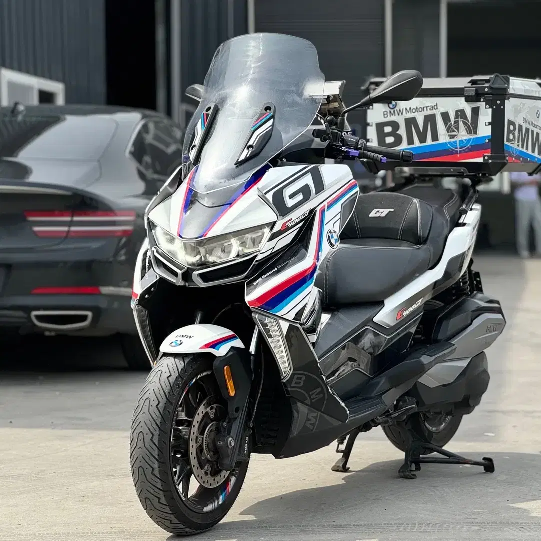 BMW C400GT 풀데칼 블랙박스 튜닝차량 좋은금액에 판매 합니다