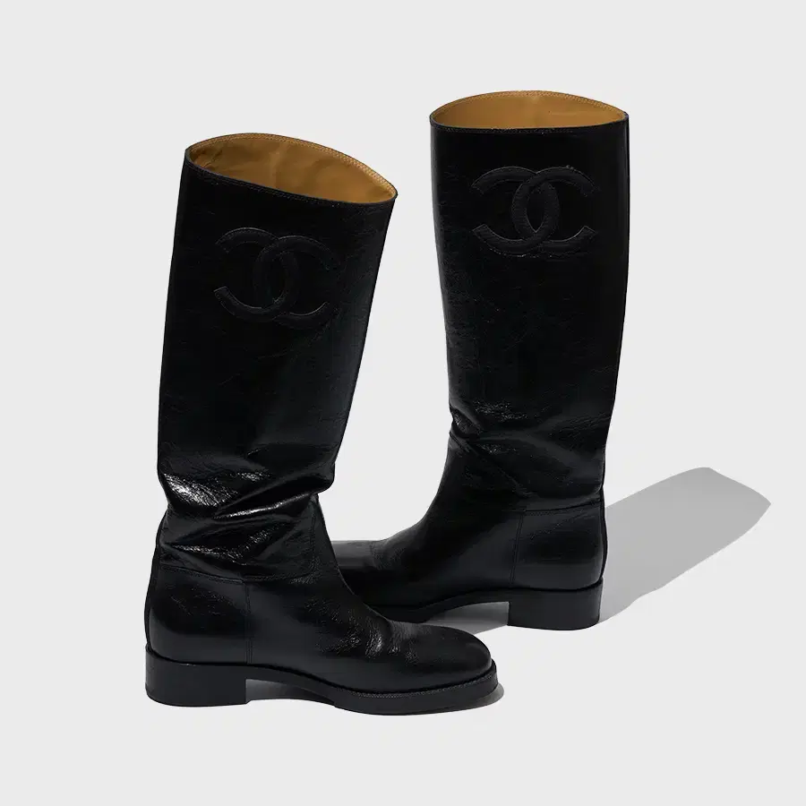 CHANEL BOOTS 38.5