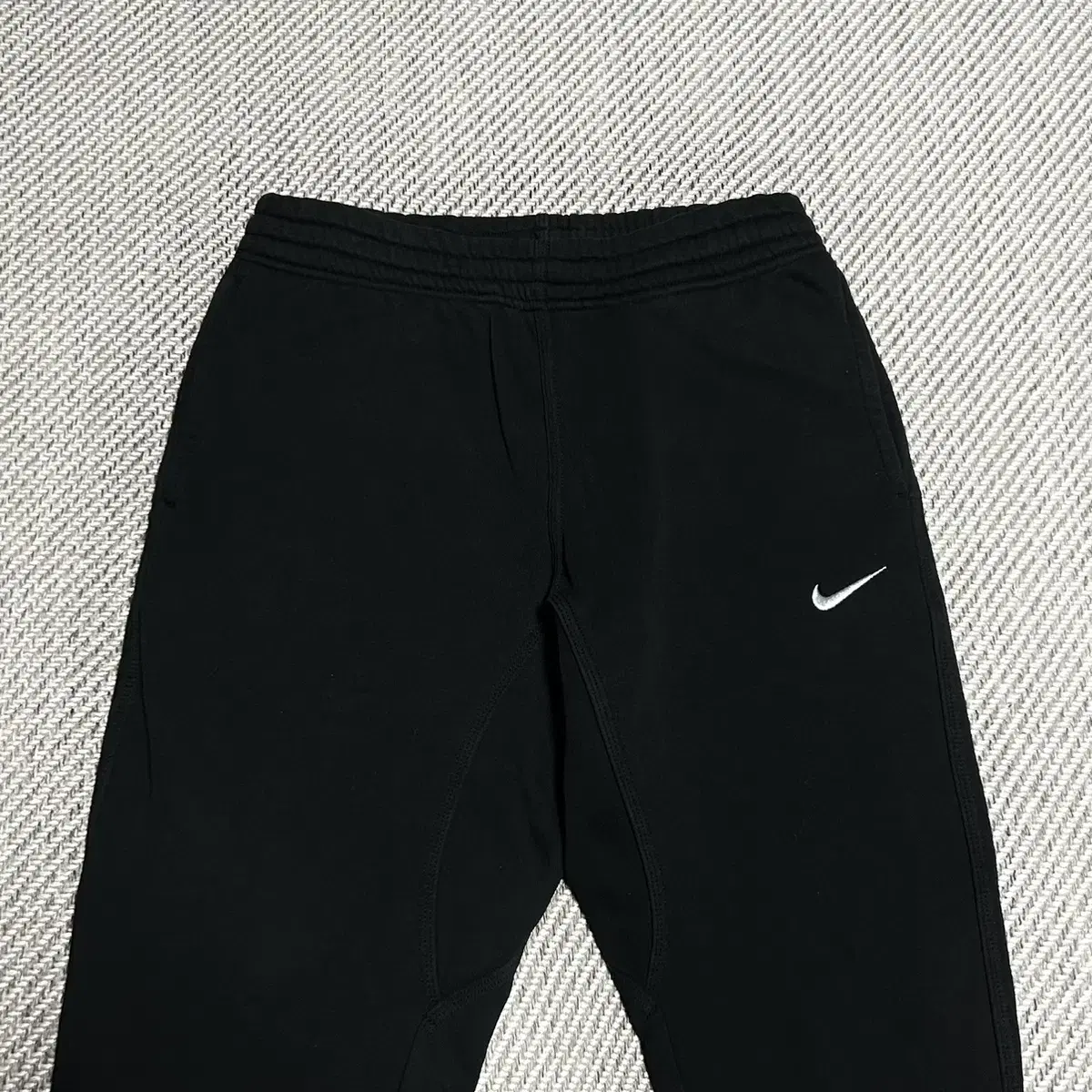 [ L ] Nike 나이키 신형 스우시 기모 트레이닝 팬츠