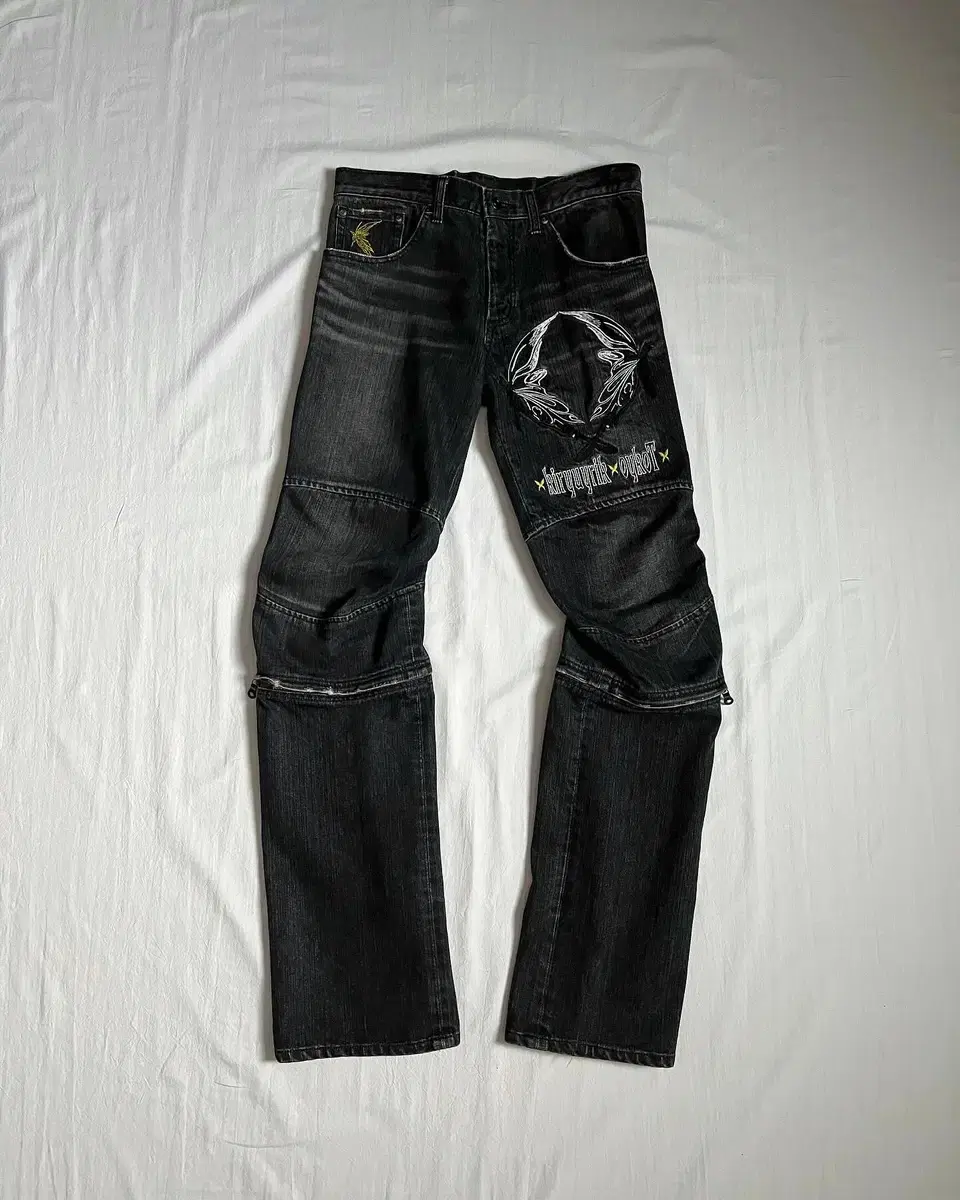 Kiryuyrik Gimmick Denim Pants