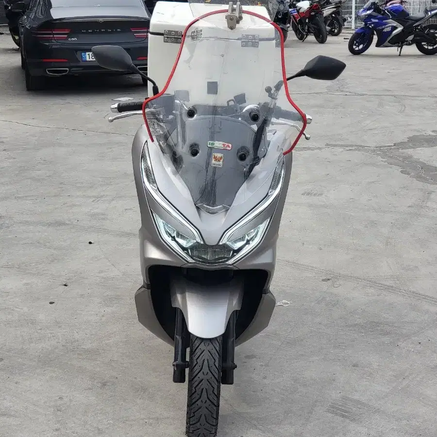 상태 좋은 더뉴 pcx125 19년형  6만km 풀세팅 급처합니다