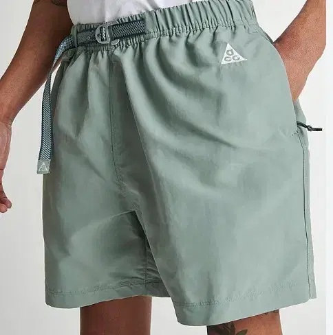 Nike ACG Shorts Micagreen