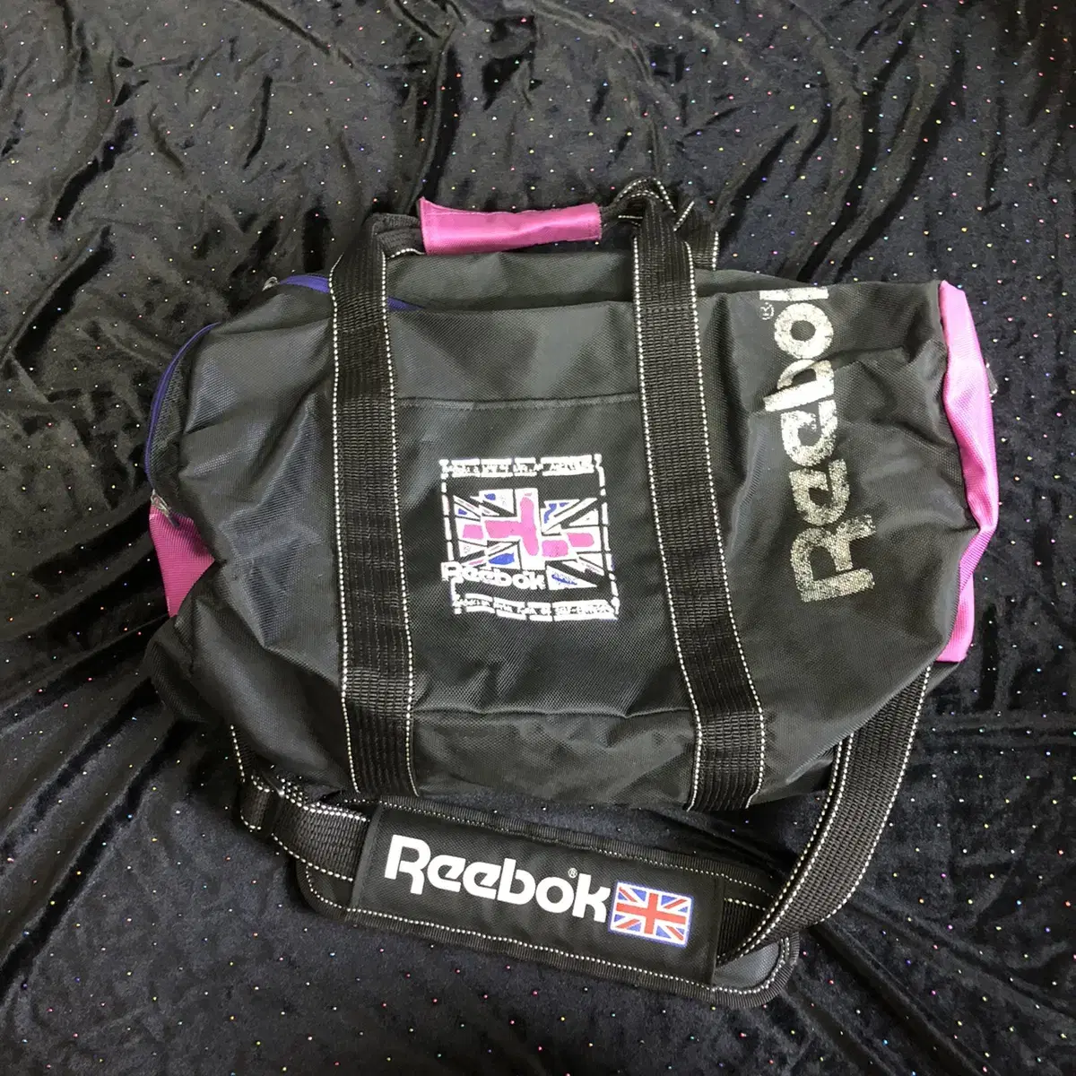 Vintage Reebok pink duffel bag