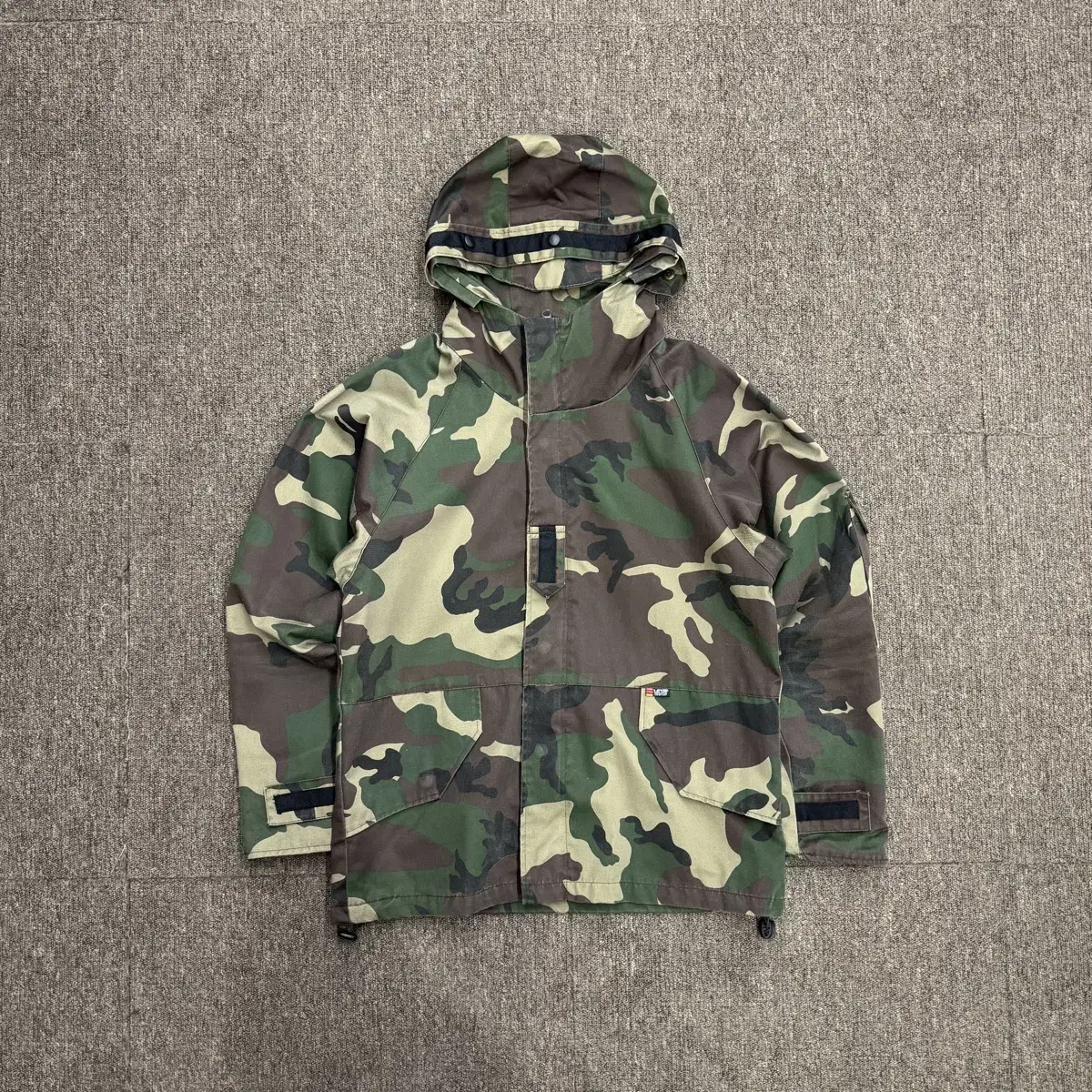 [M] Vans Camouflage Jacket