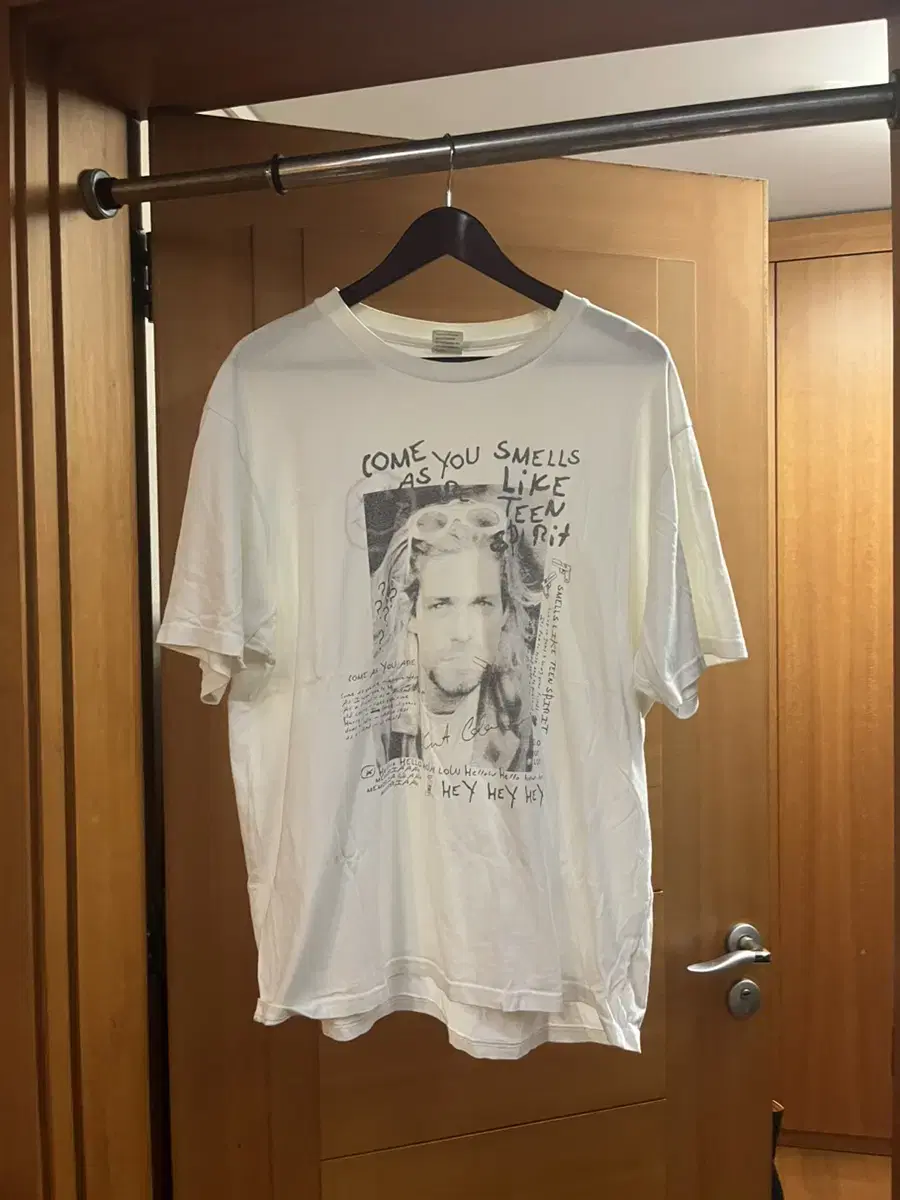 Kurt Cobain Bonlow T-Shirt