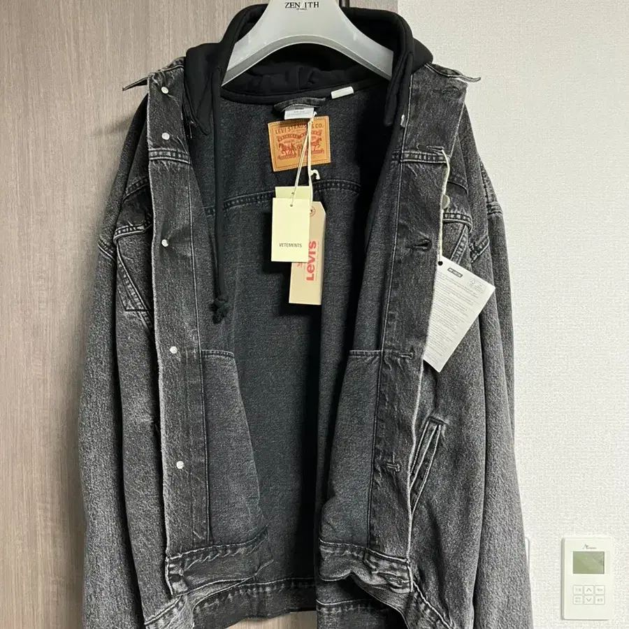 [S]베트멍X리바이스 18SS 흑청 후드 자켓