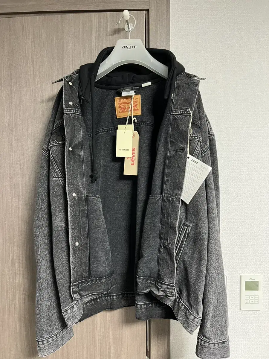 [S]베트멍X리바이스 18SS 흑청 후드 자켓