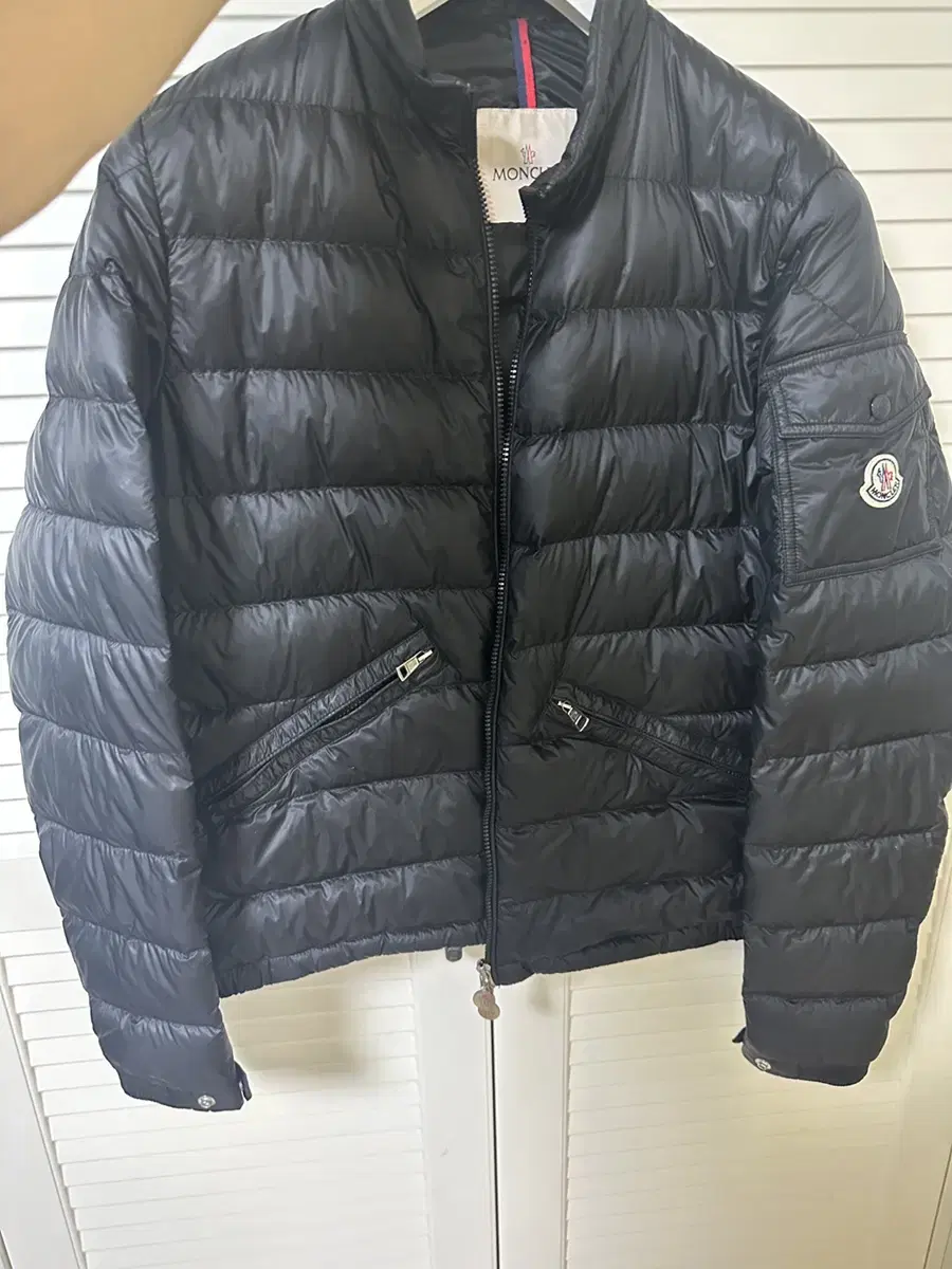 Moncler Lightweight Padded Agay