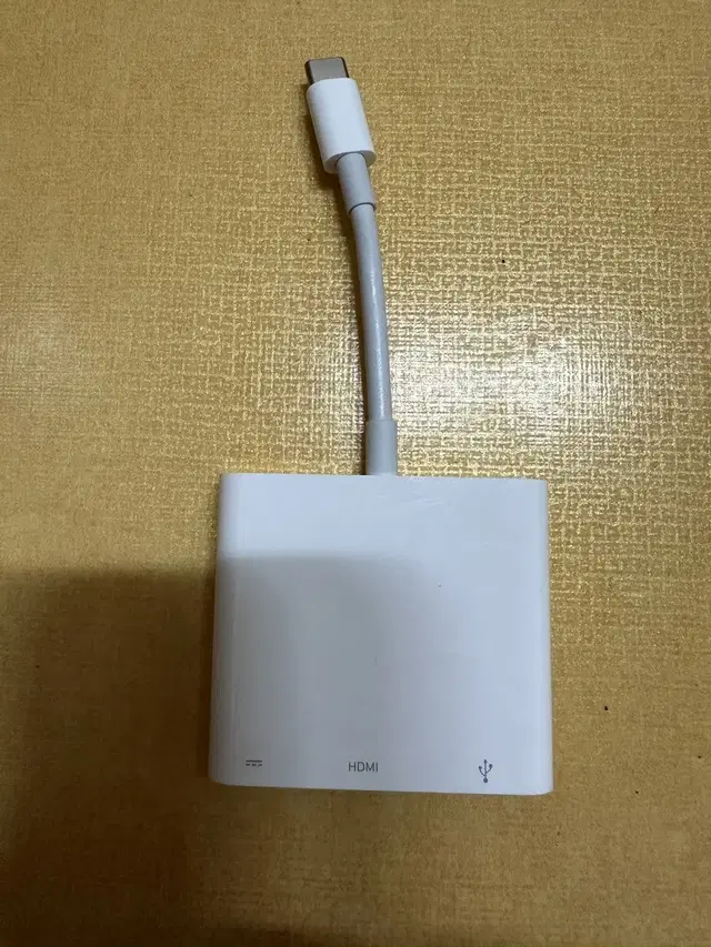 애플 USB-C 디지털 AV 멀티포트 어댑터 A2119 판매합니다.