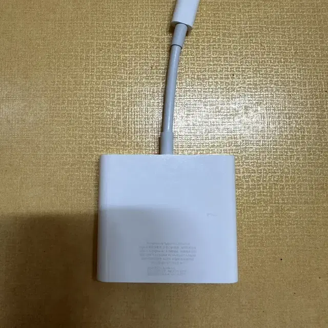 애플 USB-C 디지털 AV 멀티포트 어댑터 A2119 판매합니다.