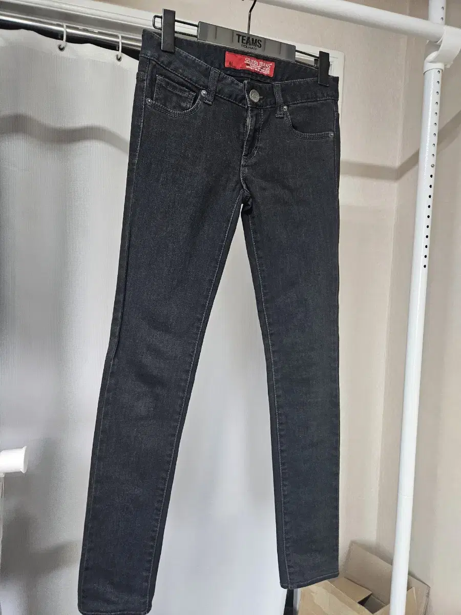 GUESS JEANS Gess denim jeans Namelook black jin