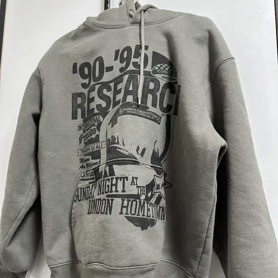 비바스튜디오 RESEARCH HOODIE [KHAKI]