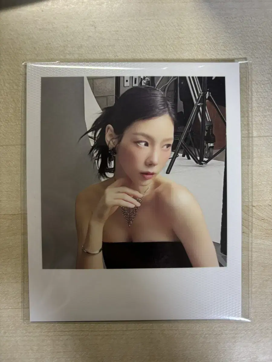 Taeyeon seasons greetings polaroid season's greetings photocard Girls Generation