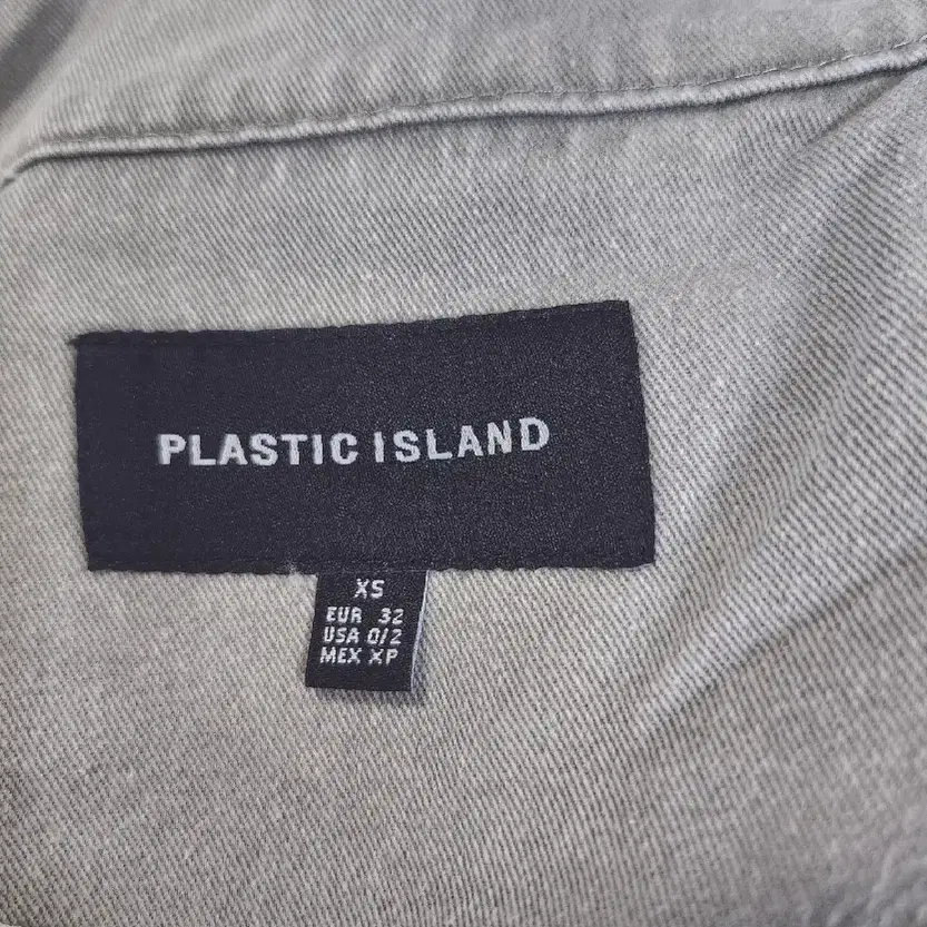 플라스틱아일랜드(PLASTIC ISLAND) 카키그레이 롱 자켓