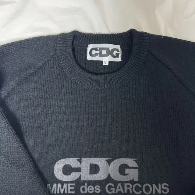 CDG 니트