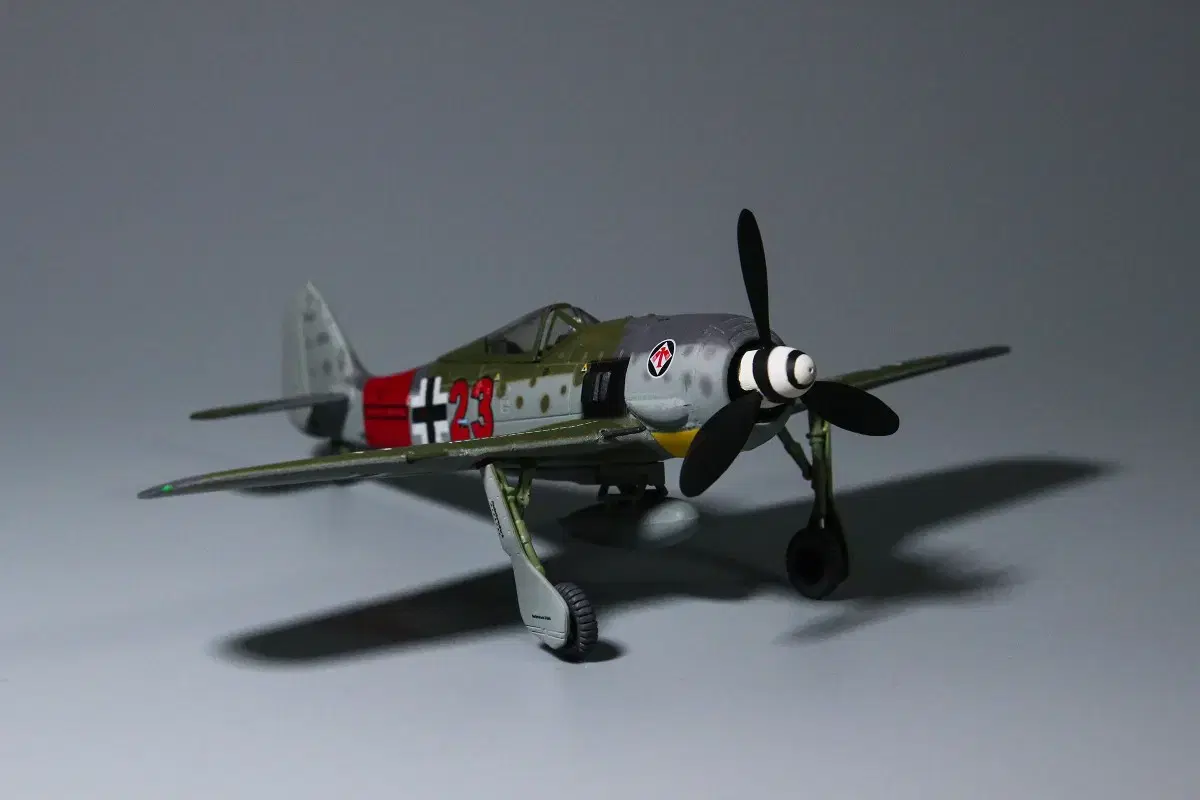 1/72 독일공군 FW-190A-7 전투기 다이캐스트 모형