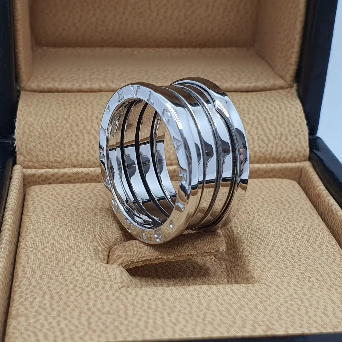 급매 BVLGARI 불가리 18K WG 비제로 화이트 골드 4링 58호