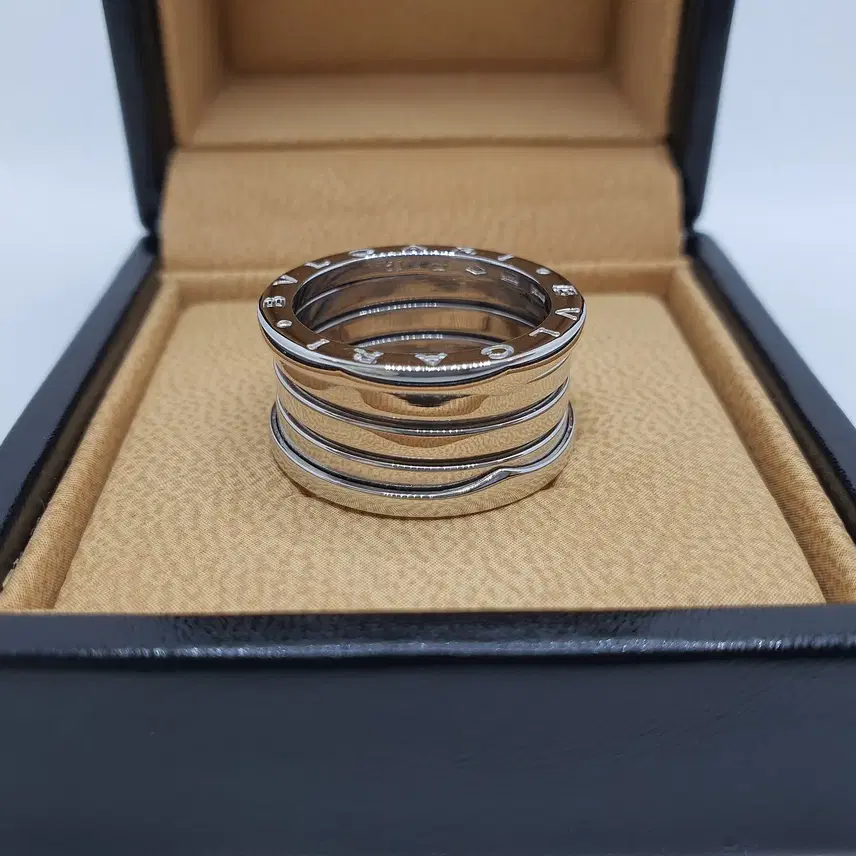 불가리 뉴올드와치BVLGARI 18K WG 화이트 골드 비제로 4링 57 사진 4