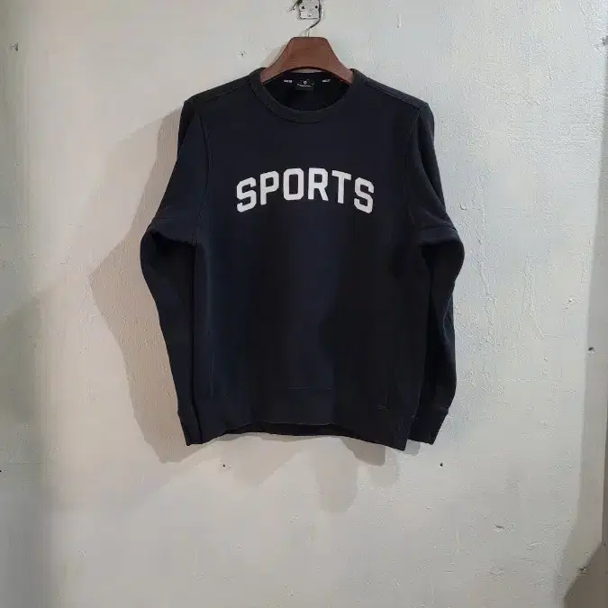 [M]NIKE나이키 블랙 SPORTS 나이키SB맨투맨!