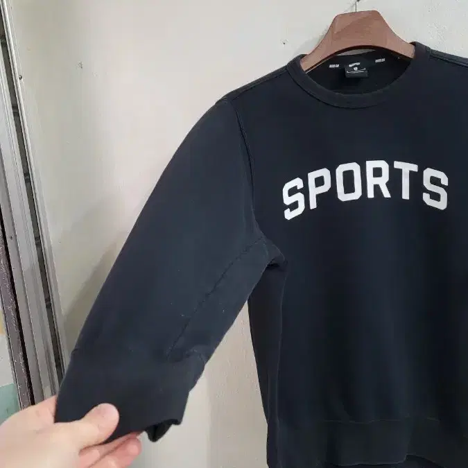 [M]NIKE나이키 블랙 SPORTS 나이키SB맨투맨!