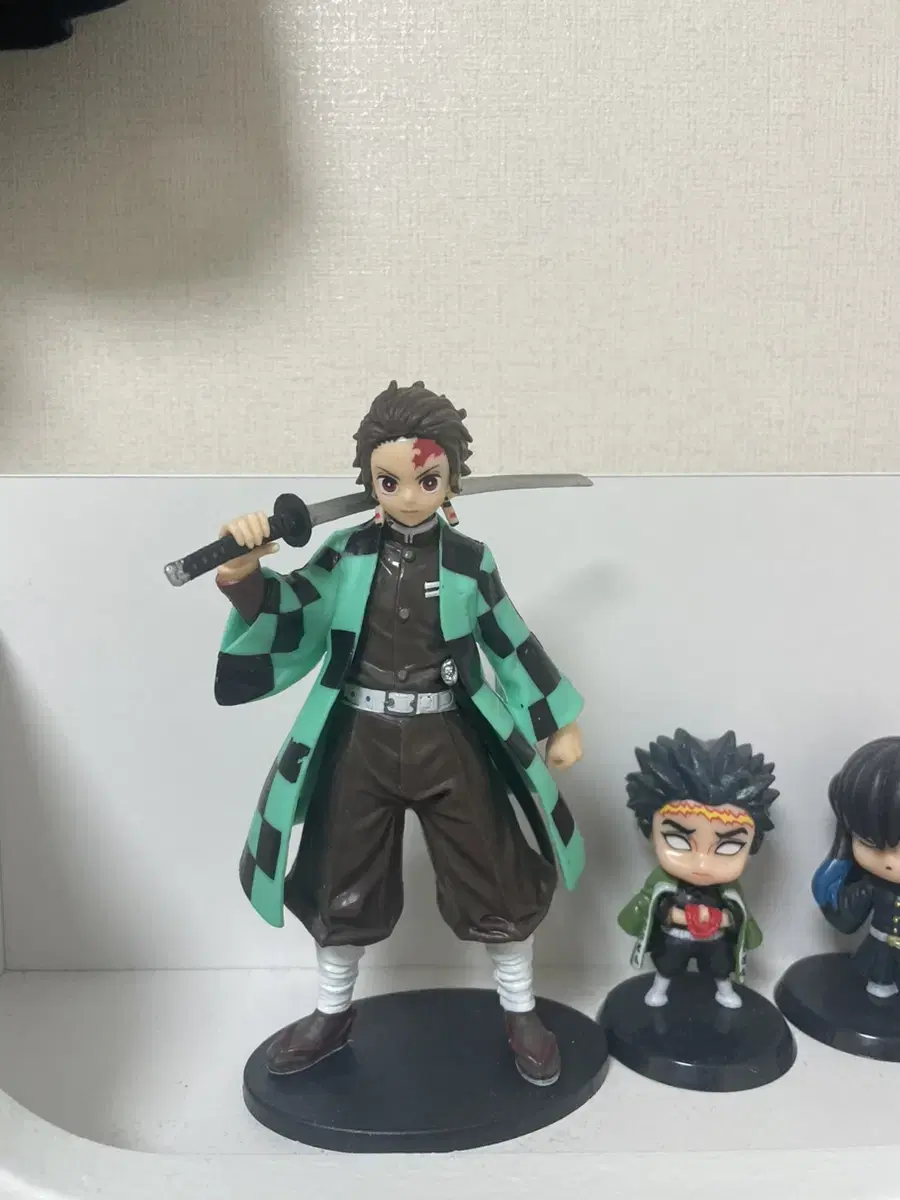 Demon Slayer Blade Figures