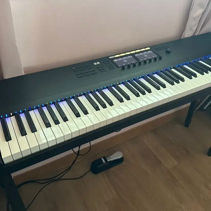 Komplete kontrol s88 MK2