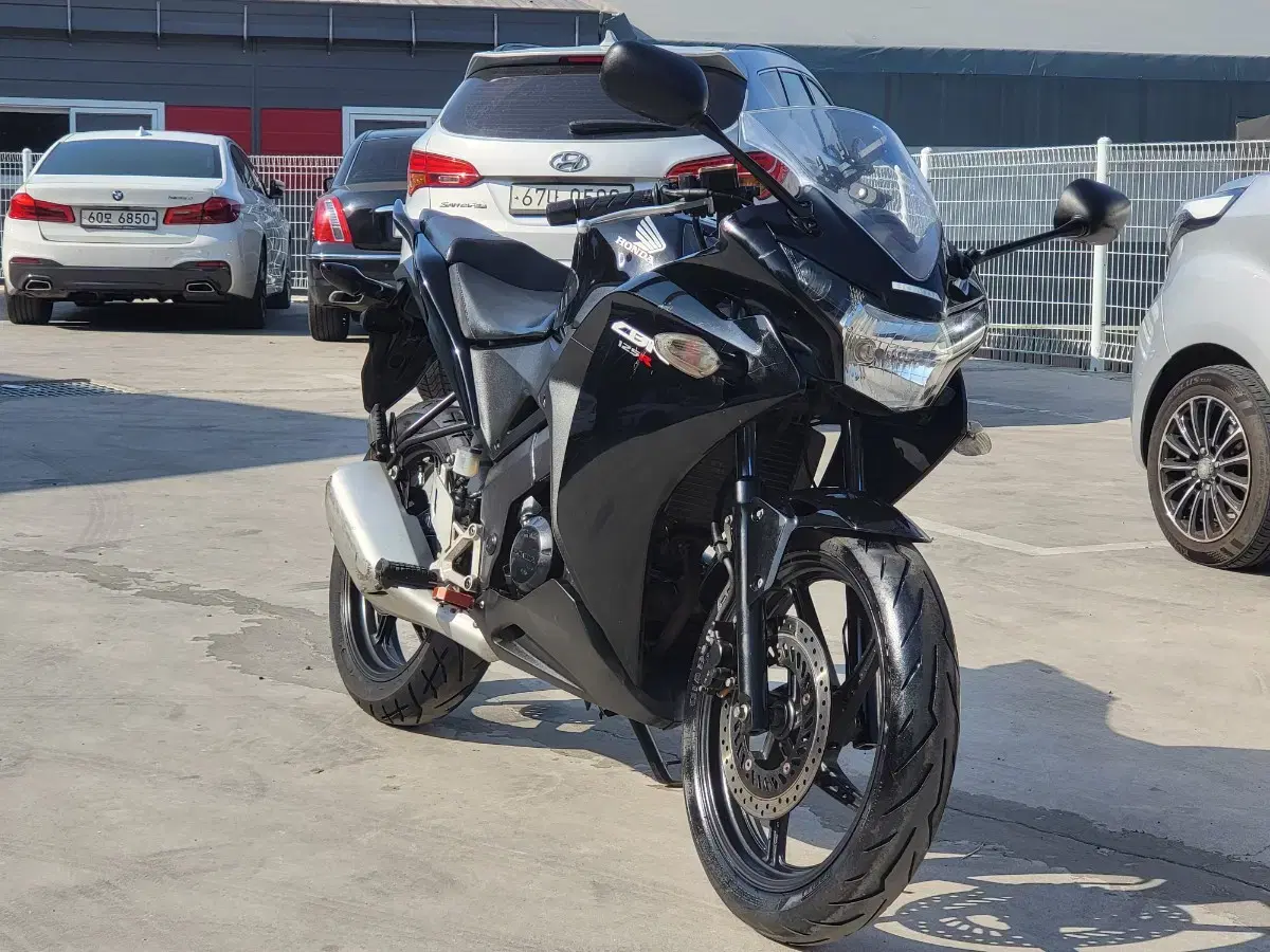 혼다 cbr125r 11년식 3만km 판매합니다