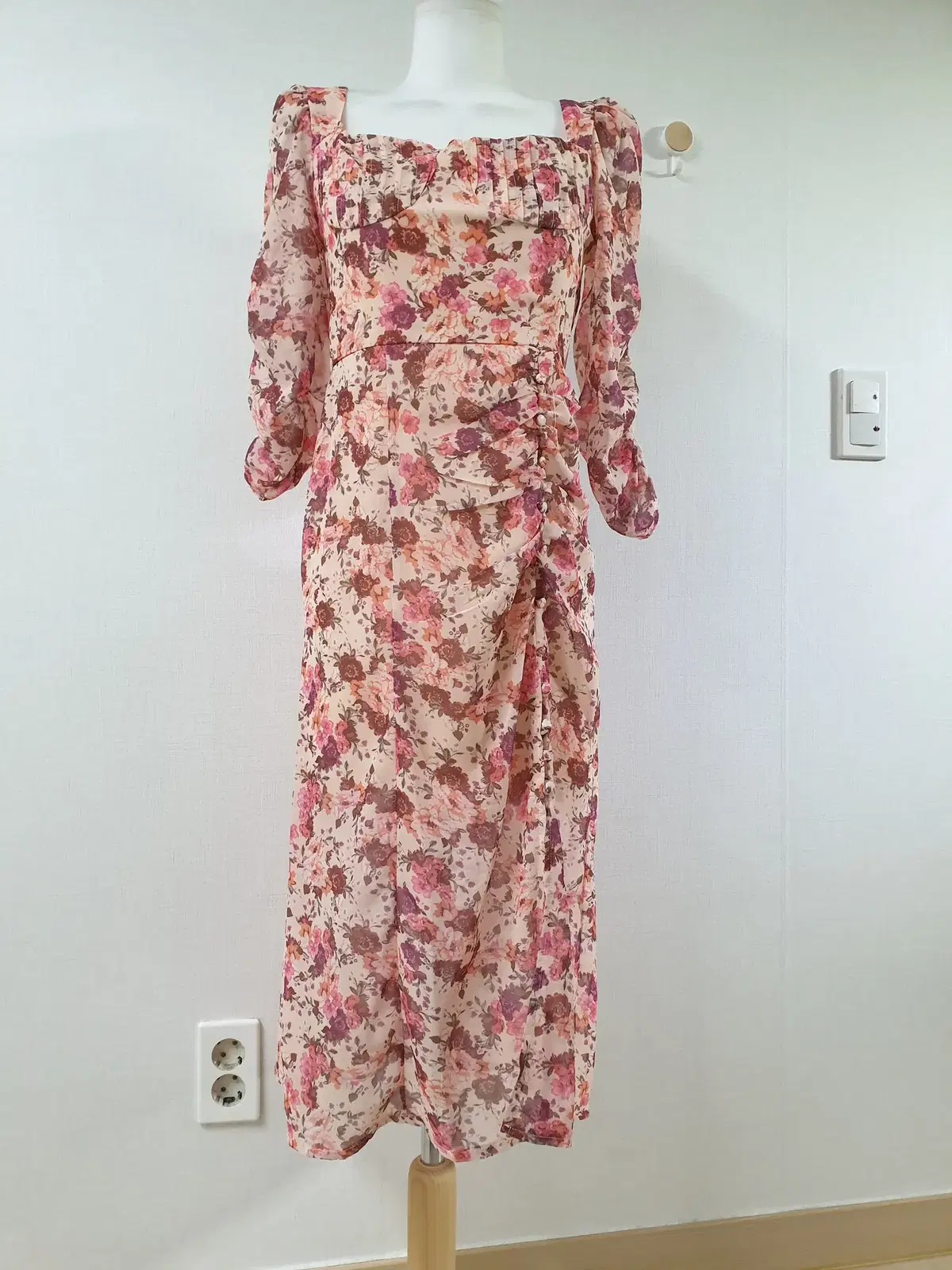 Women's Long One Piece Pink Floral Chiffon 55 Square Neck