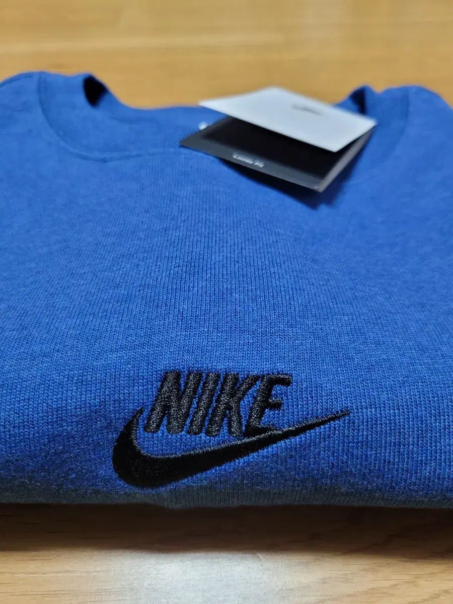 New M - Nike Premium Boxy Loose Fit Vahn Short Sleeve Tee