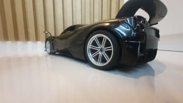 (무료배송) RC카 1:14 Pagani Huayra BC