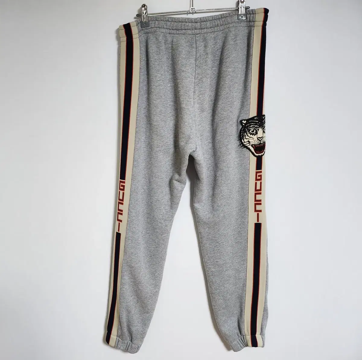 [M] Gucci Gray Tiger Embroidered Jogger Pants 497252