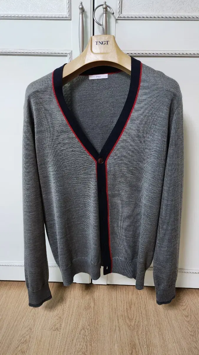 TNGT Cardigan 100