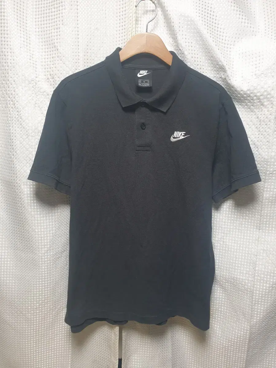 Nike kara tee XL size