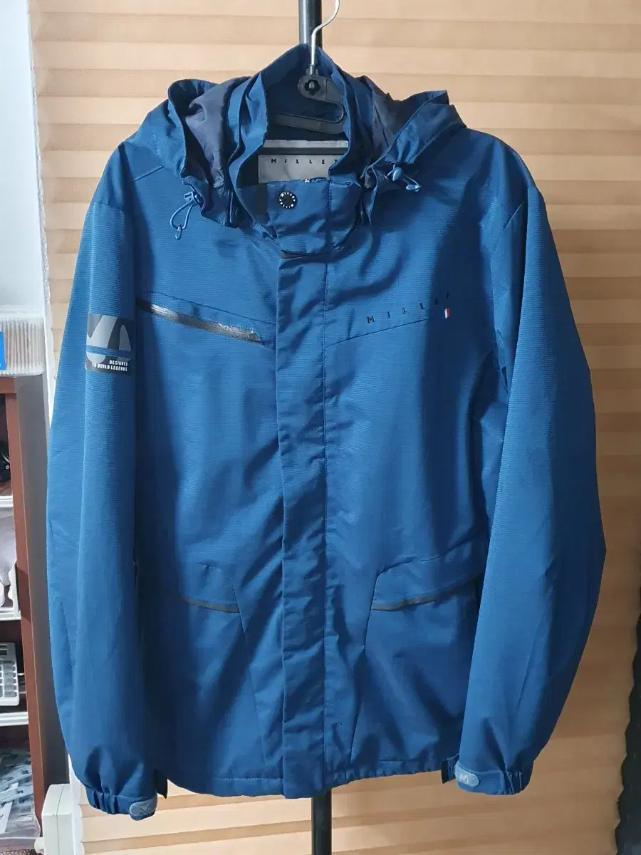 [Miele] sells windbreakers.