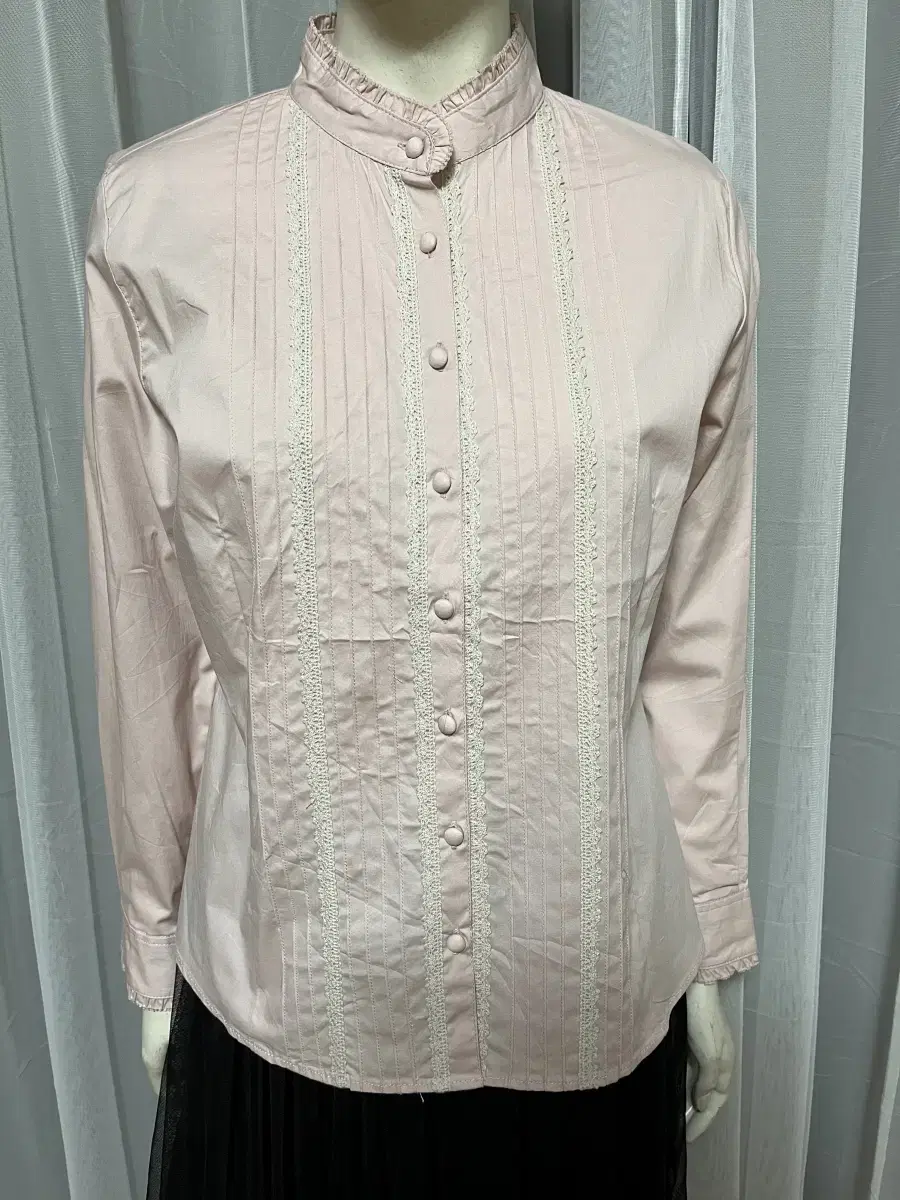 elbonny lace pintucked blouse