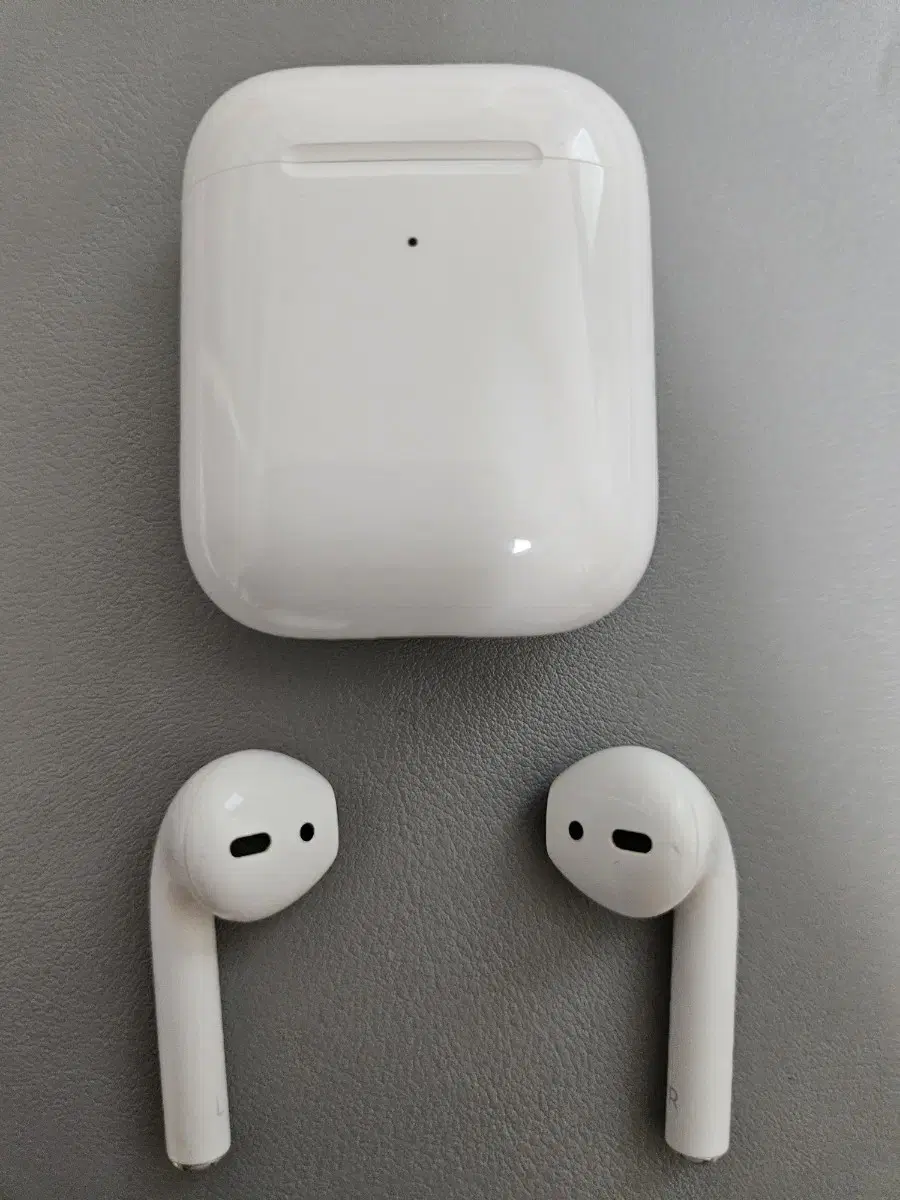 AirPods 2nd Generation Right Earbuds Direct Trade Only