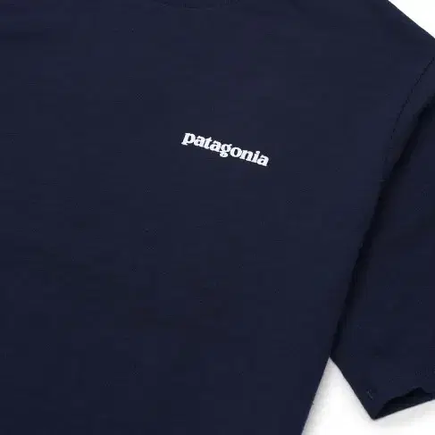 미개봉)파타고니아 P-6 반팔티셔츠 네이비 S/M/L/XL