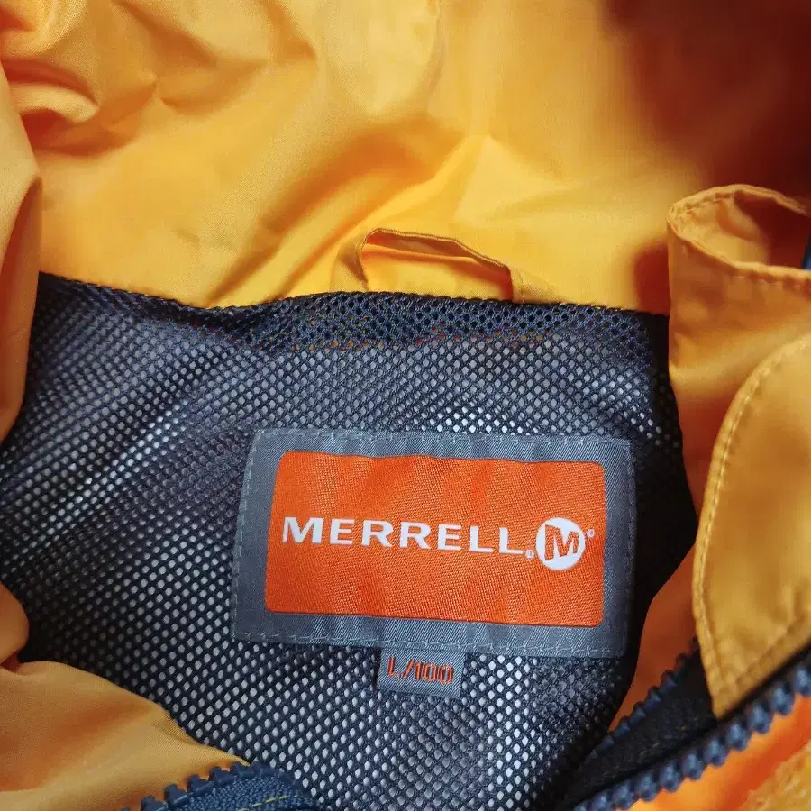 MERRELL(머렐)바람막이