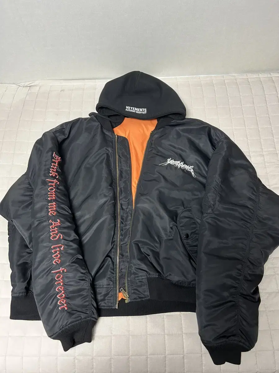 [XS] Vetements Darkness Bomber Homme