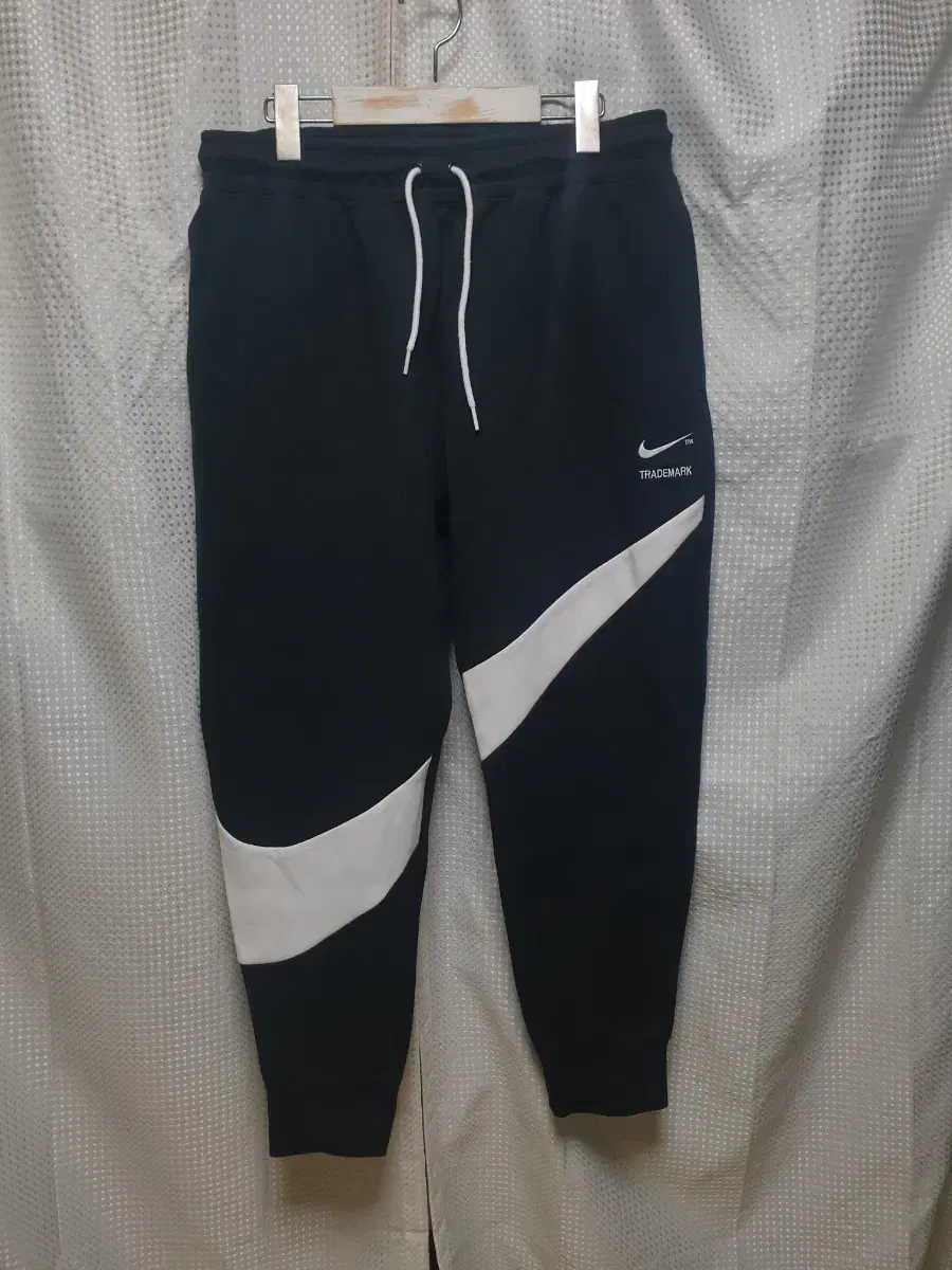 Nike New Big Swoosh Tech Jogger Size XL