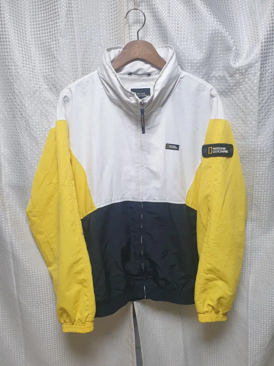 National Geographic 23S Colorblock Windbreaker Size L