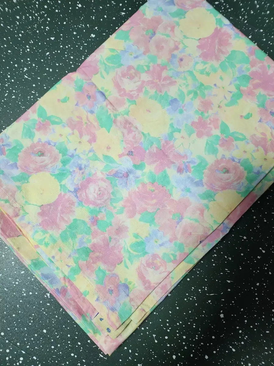 오페르툼 플로랄 코튼 패브릭 커튼 floral cotton fabric