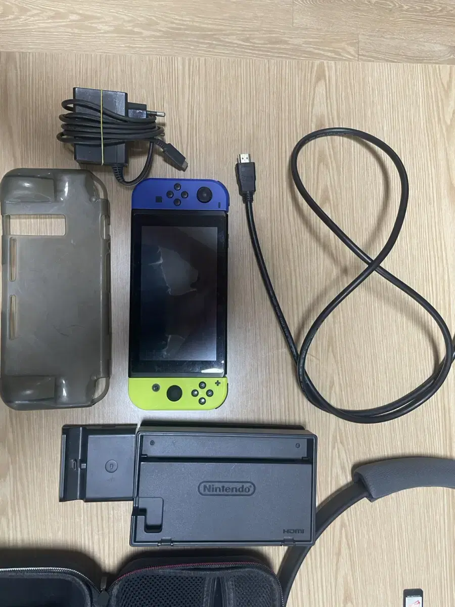 Nintendo Switch for sale. Ring Pick also included.