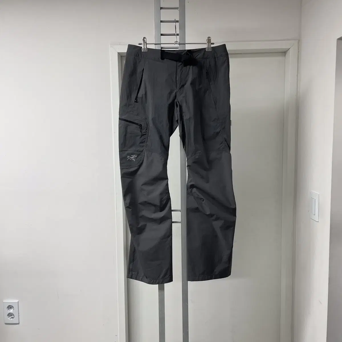 Arcteryx Gray Pants 4 (W)